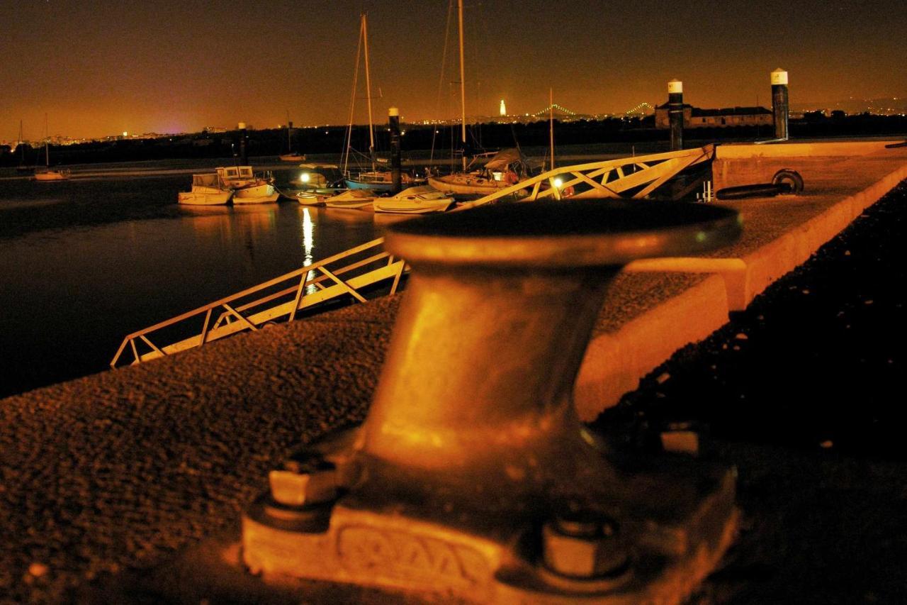 THE BOAT Apartamento Temático Seixal  Esterno foto